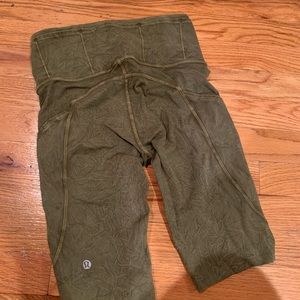 lululemon ice dye fast and free shorts size 4 10”